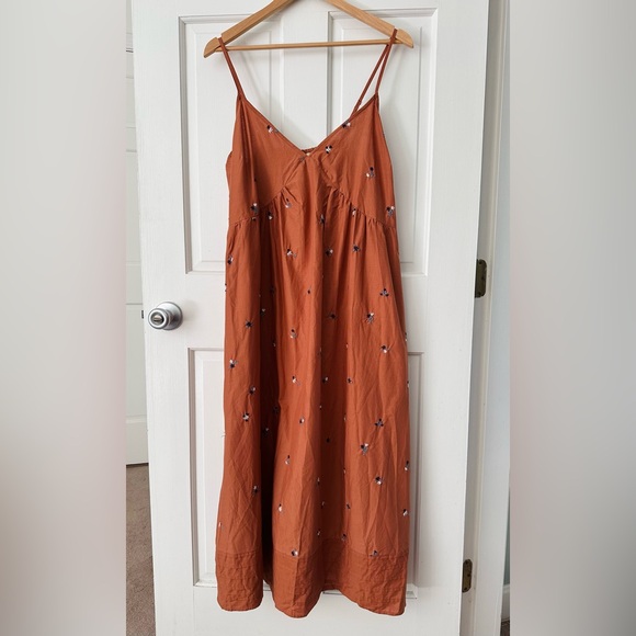 NEW! Universal Thread Rust Floral Embroidered Spaghetti Strap Midi Dress Size XL - Picture 1 of 10